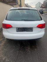 Audi  AUDI A4 B8 Avant (8K5) 2.0 TDI Diesel 170 PS - Audi A4: 170