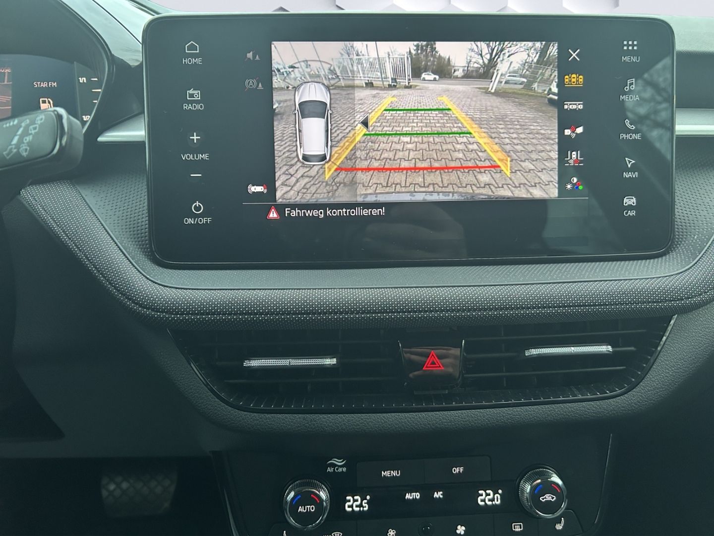 Fabia Lim. Selection 1.0TSI DSG 85kW LED GJR PDC