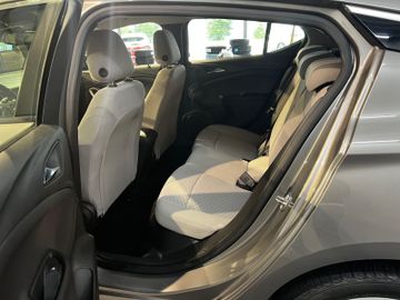 Bild 10 Opel Astra K Lim 5-trg. Edition | Frontkamera | Klima