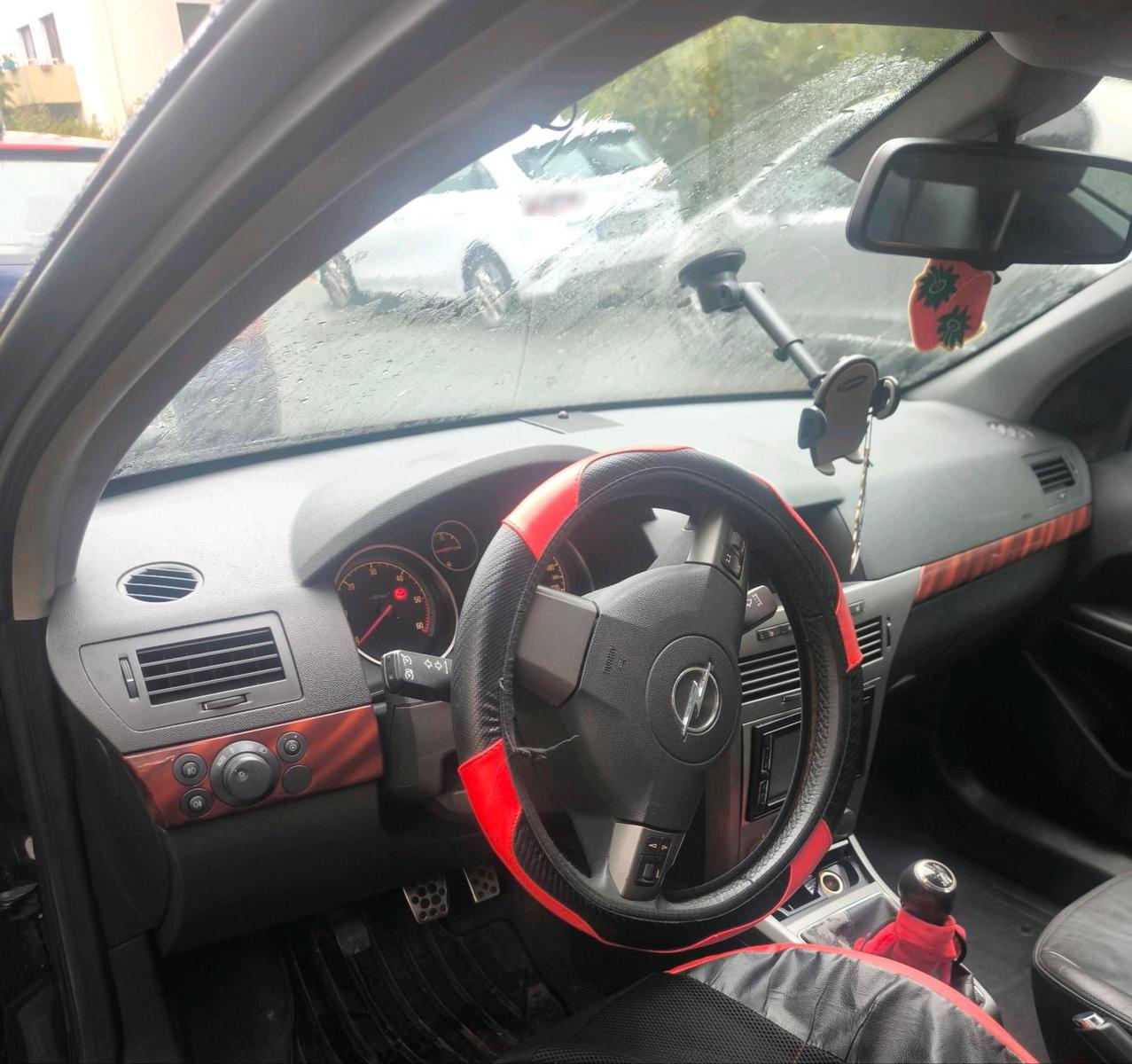 Opel Astra 2006 — photo 5