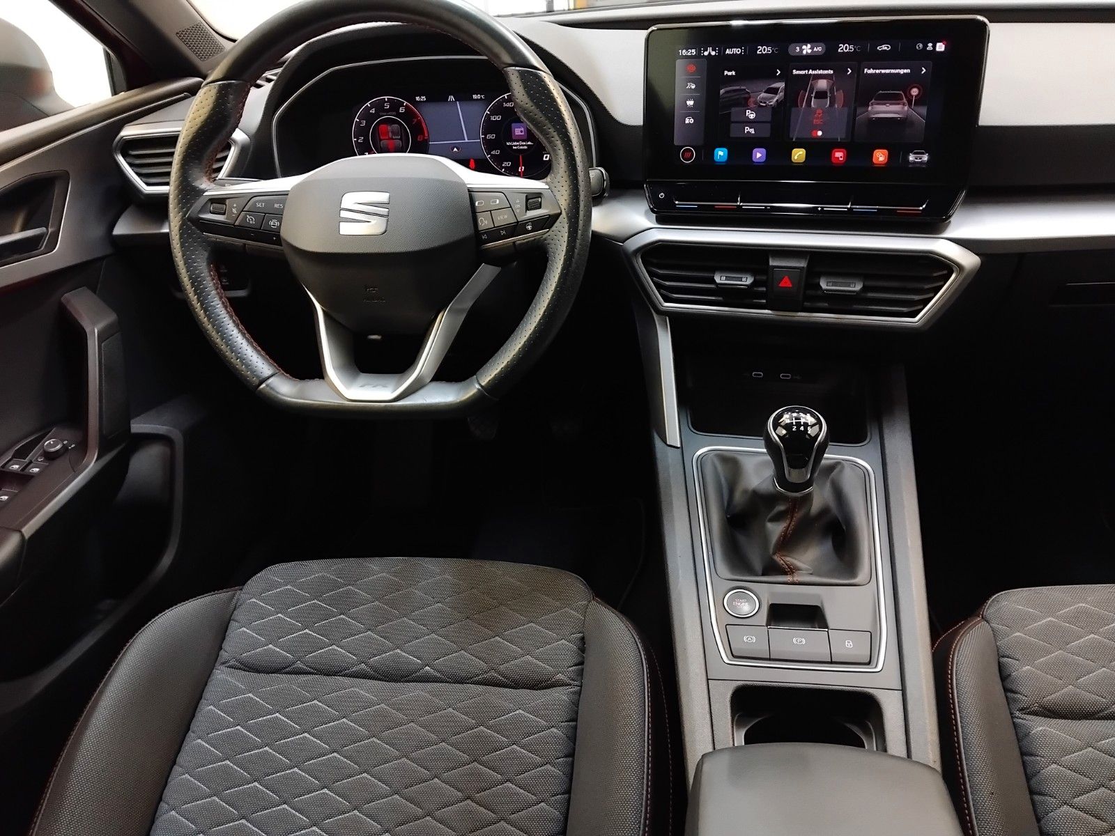 Seat Leon (09/2021, Benzin)