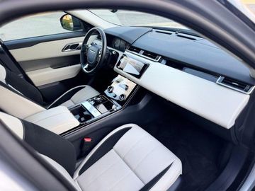 Land-Rover Range Rover Velar - 12