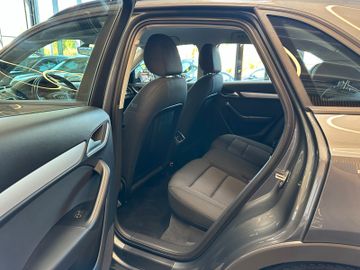 Audi Q3 *Bi-XENON*SITZHZ*PDC*1.AND*TEMPOMAT*