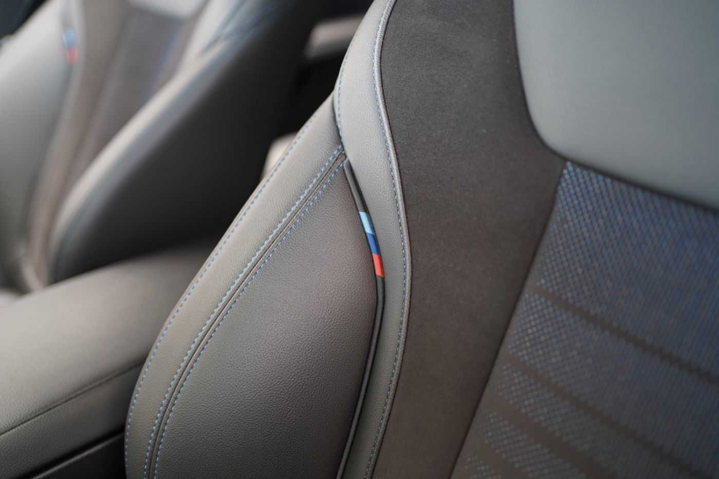 Fahrzeugabbildung BMW 320d xDrive M-Sport +LiCoPro+Parking Assistant+