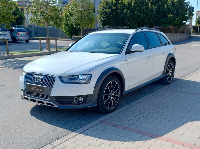 Audi A4 allroad 2.0tdi 150cv S-Line CAMBIO MANUA