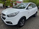 Hyundai ix35 blue 1.7l CRDi Finale 2WD Leder+Navi - Hyundai ix35: Finale