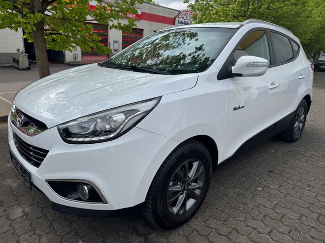 Hyundai ix35 blue 1.7l CRDi Finale 2WD Leder+Navi