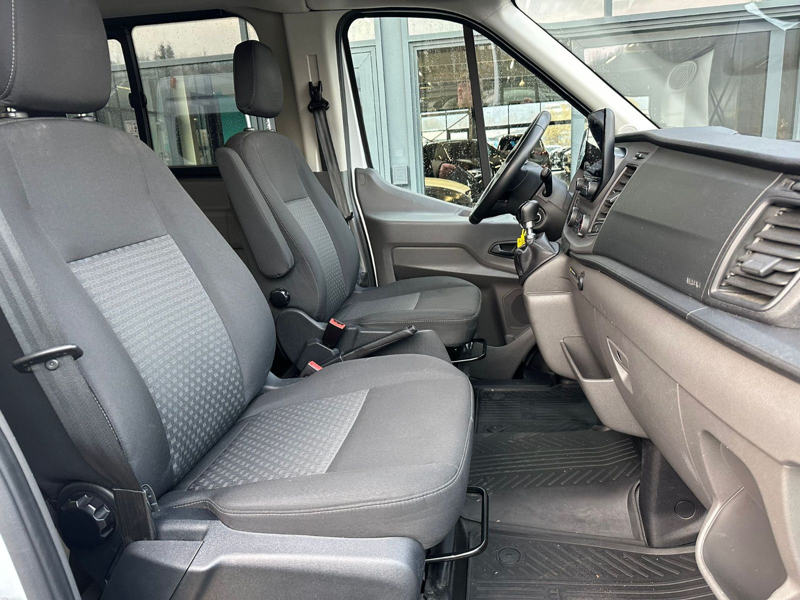 Fahrzeugabbildung Ford Transit 460 L4H3 MiniBus*17 Sitzer*ACC*KLIMA