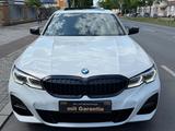 BMW 330d M-SPORT*LASER*HEAD-UP*S-DACH*LEDER* - BMW 330 mit Diesel-Antrieb