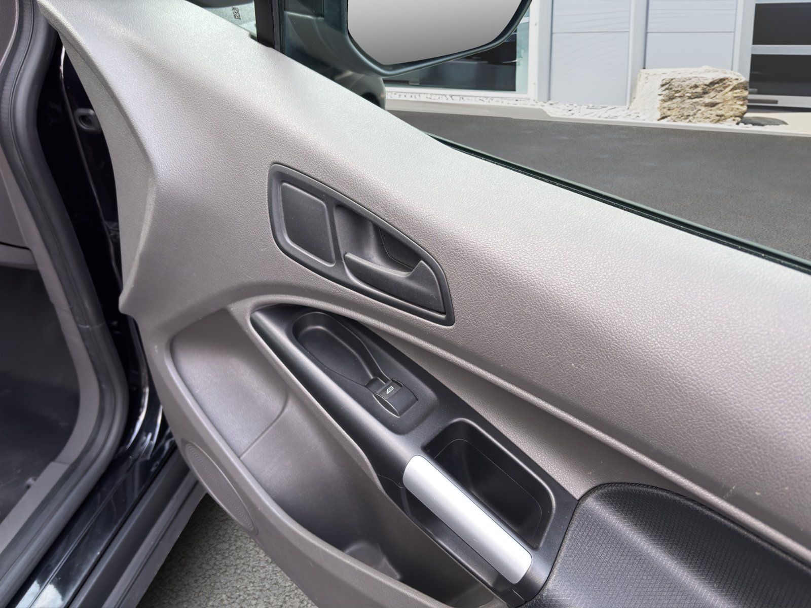 Fahrzeugabbildung Ford Transit Connect Kasten lang Trend #AHK