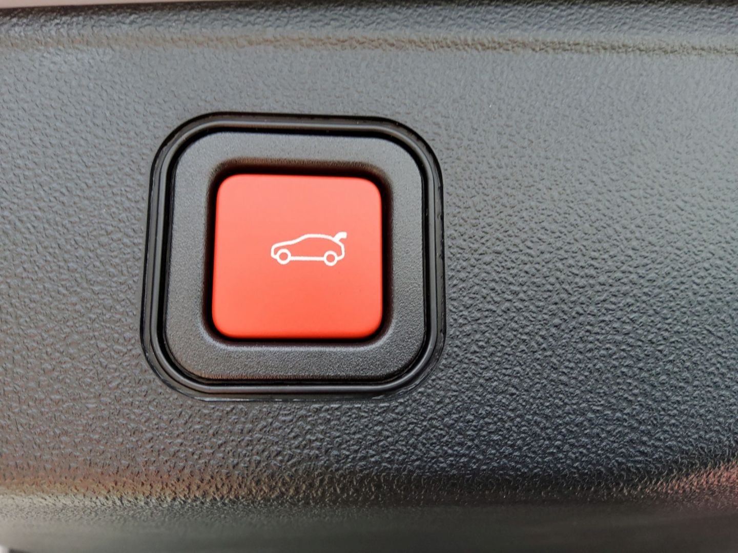 Fahrzeugabbildung Jeep Avenger Summit Sonderlack SHZ, 360°Sensoren, Key