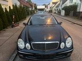 Mercedes-Benz Mercedes E Klasse 320 Automatik - Mercedes-Benz E 320 in Augsburg