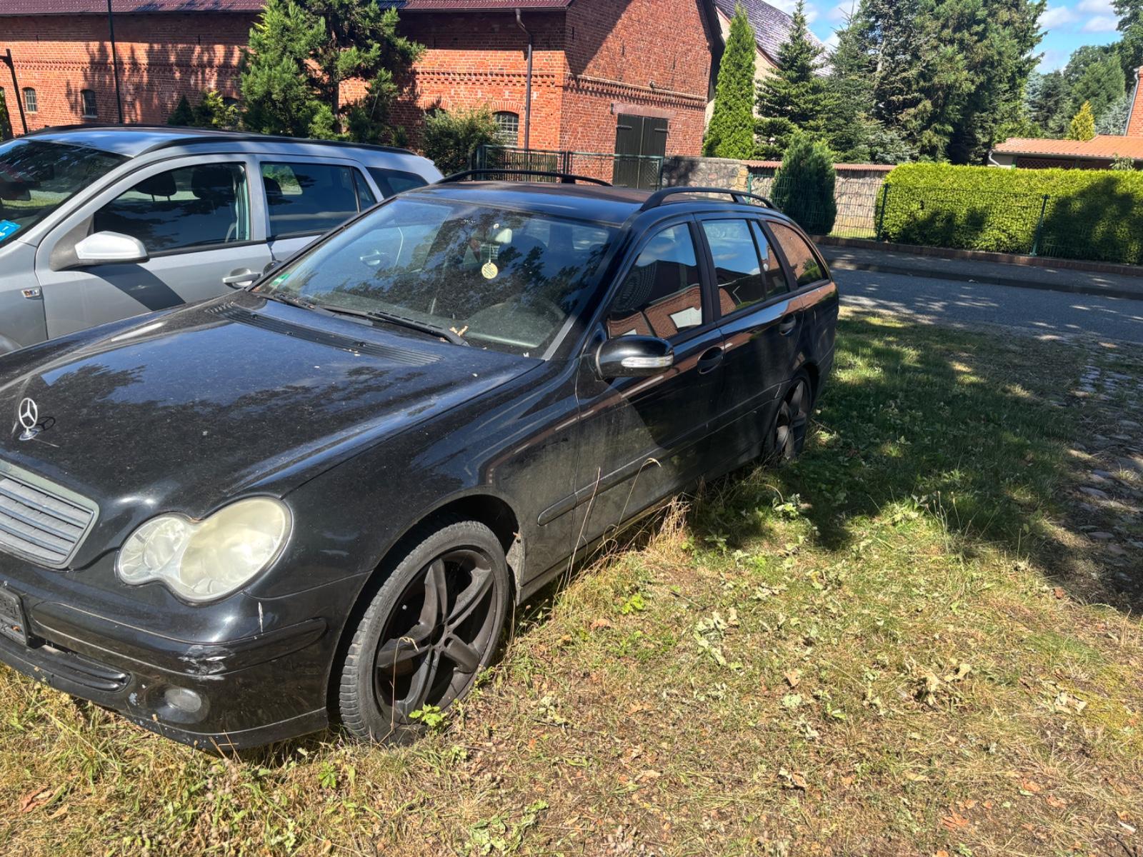 Mercedes-Benz C200 2006 — photo 9