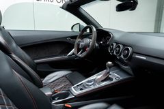 AUDI TT RS Roadster 2.5TFSI Non-OPF*RS-Sportabgas*B&O