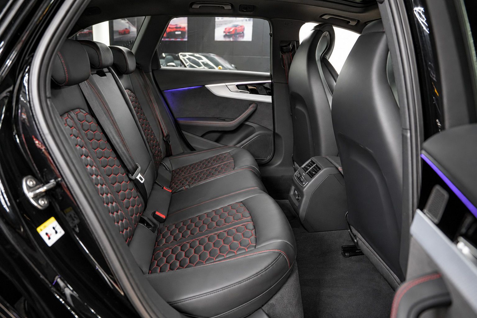 Fahrzeugabbildung Audi RS 4 2.9 TFSI *Virtual*RautenSitze*B&O*Pano*HUD