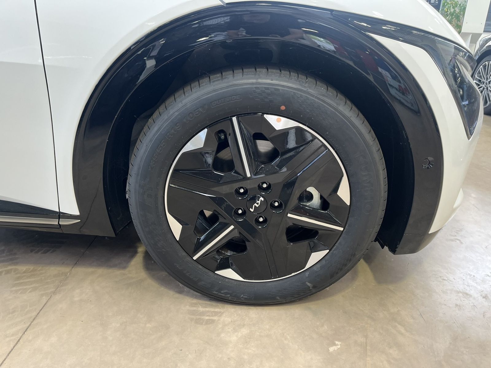 Fahrzeugabbildung Kia EV6 Earth 2WD, Komfortpaket,Wärmepumpe,Soundsy.