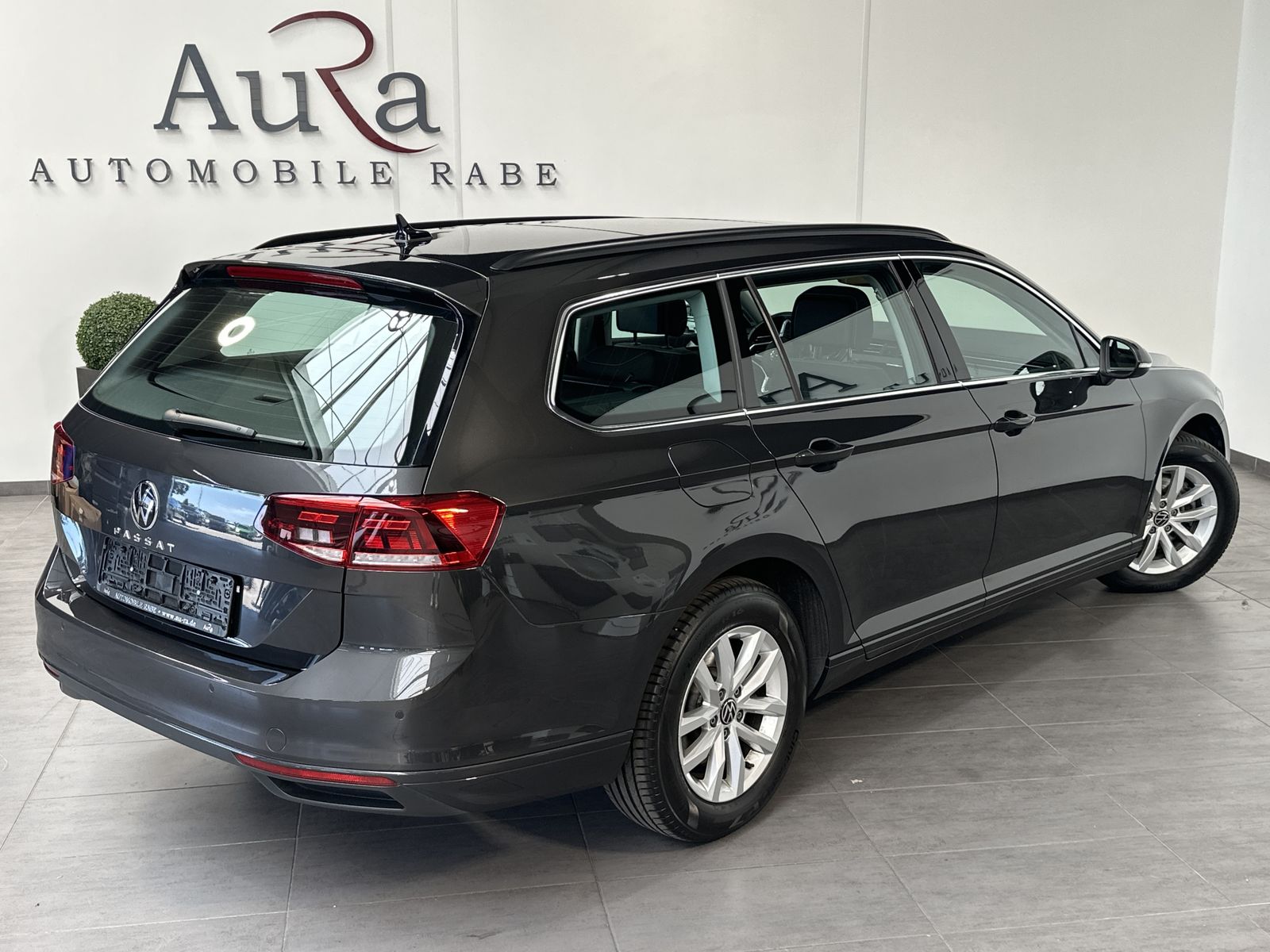 Fahrzeugabbildung Volkswagen Passat Variant 2.0 TDI Business DSG NAV+LED+PANO
