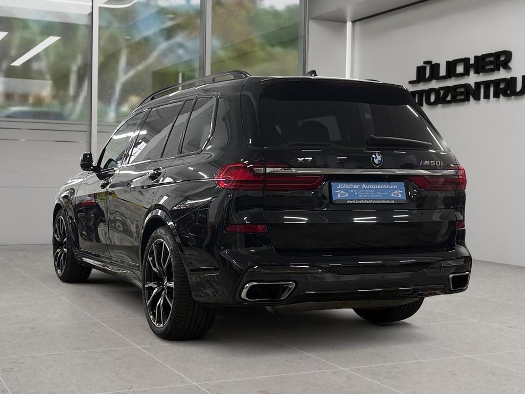 BMW X7 M50