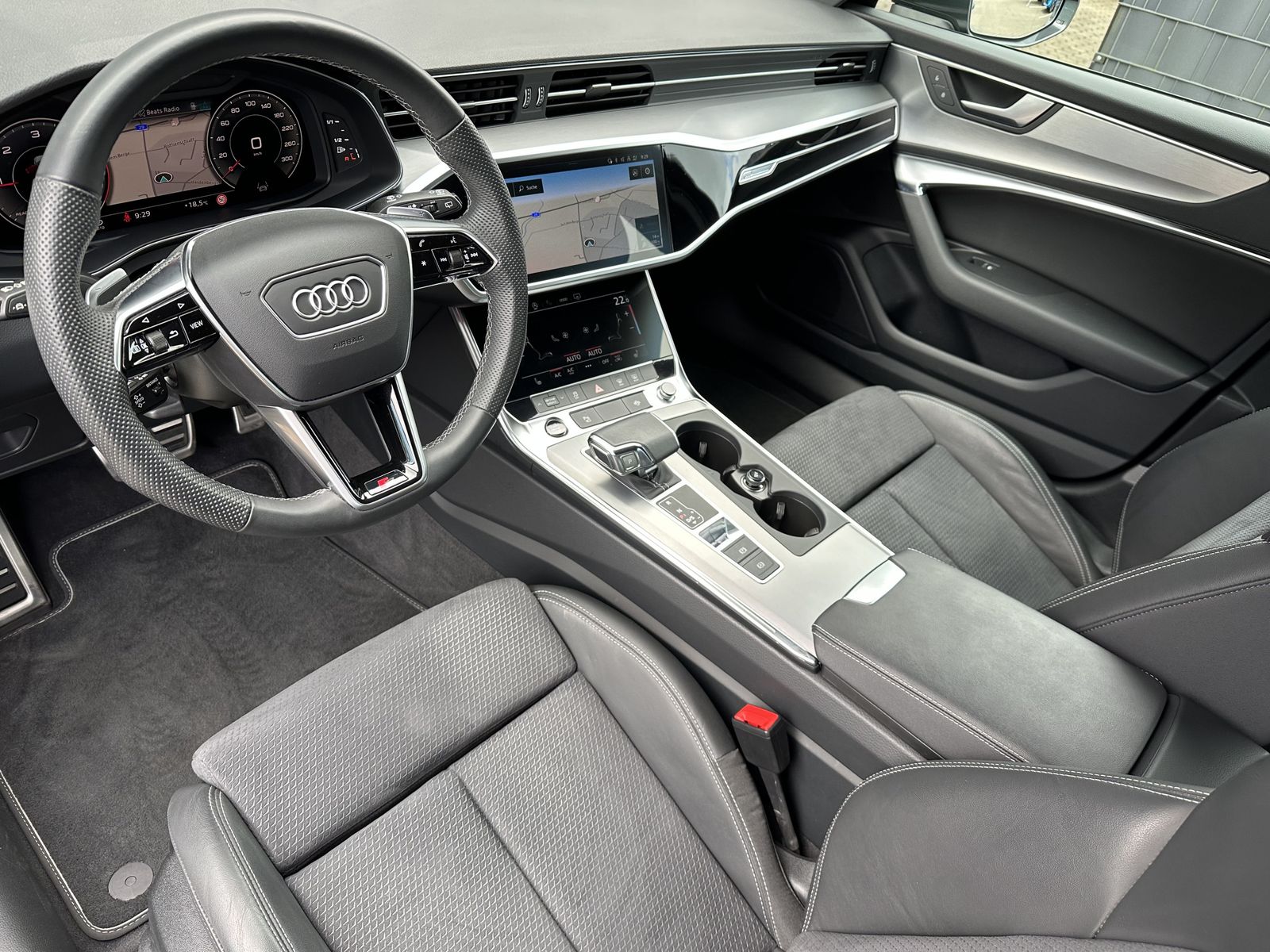 Fahrzeugabbildung Audi A6 Avant 40 TDI S-Line Black NAV+LED+ACC+19ZO+VC