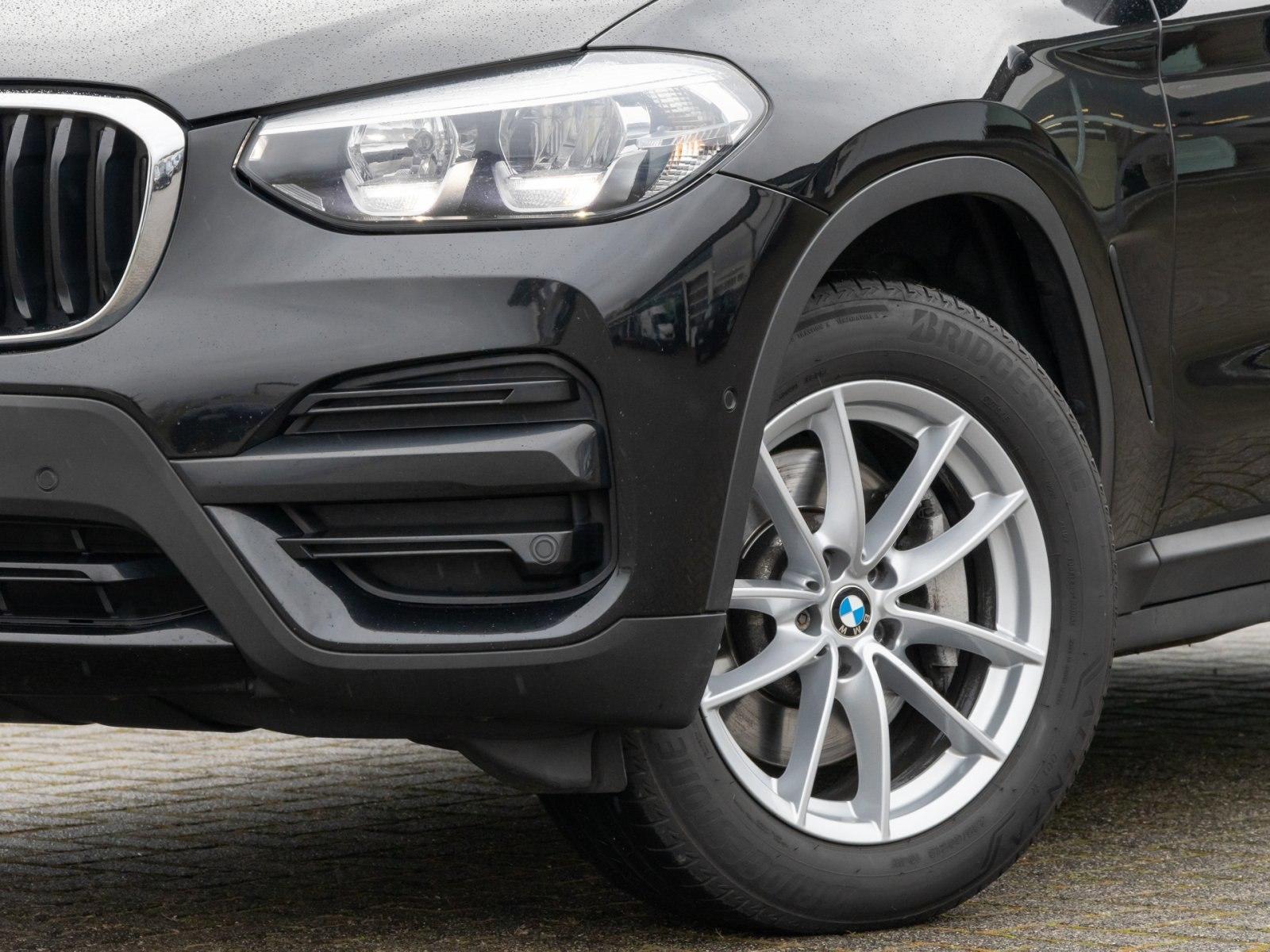 BMW X3 xDrive30d SHZ/PDC/LM