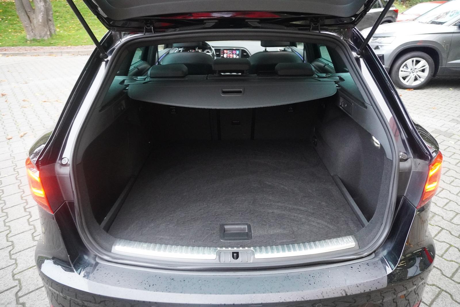Seat Leon ST 1.5 Xcellence LED Navi Panorama Tempomat