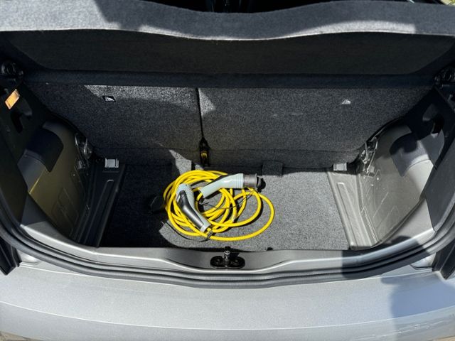 Fahrzeugabbildung Volkswagen e-up! 82 PS 1-Gang-Automatik - RFK*PDC*KLIMA*Shz