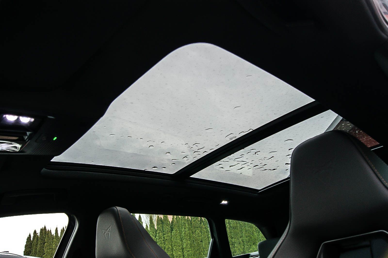 Fahrzeugabbildung CUPRA Leon Sportstourer e-Hybrid PANORAMA CARPLAY ACC
