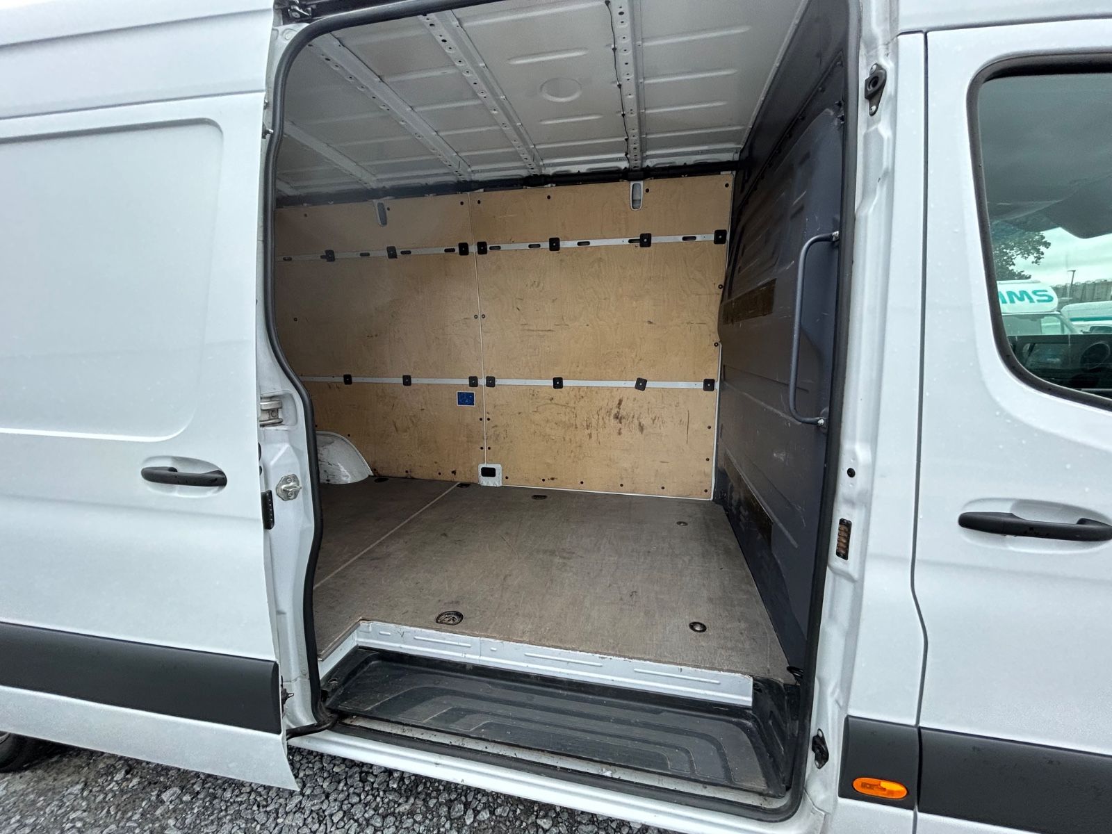 Fahrzeugabbildung Mercedes-Benz Sprinter III  317 CDI  L3 H2 Klima Kamera MBUX