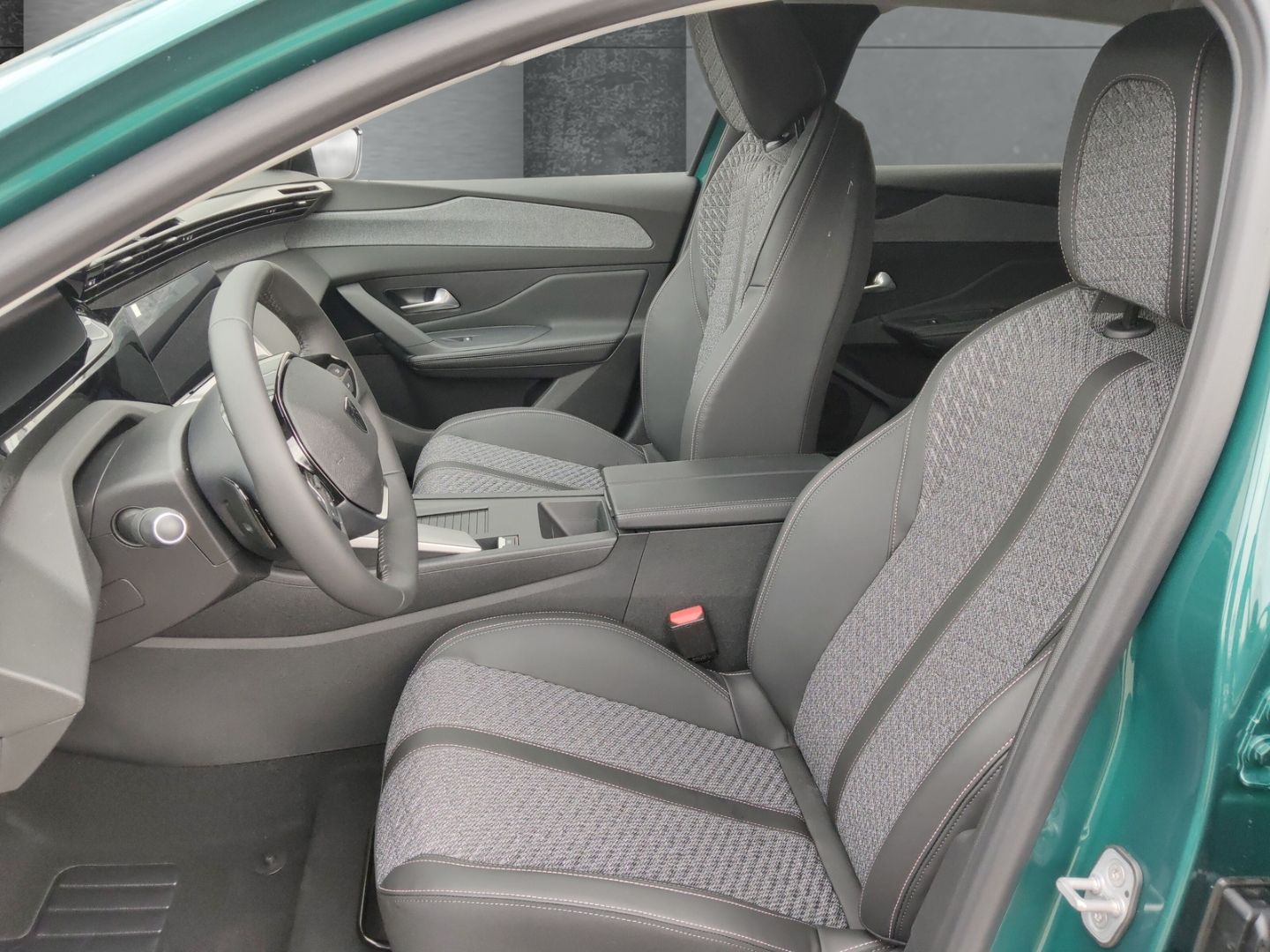 Peugeot 308 - Bild 8