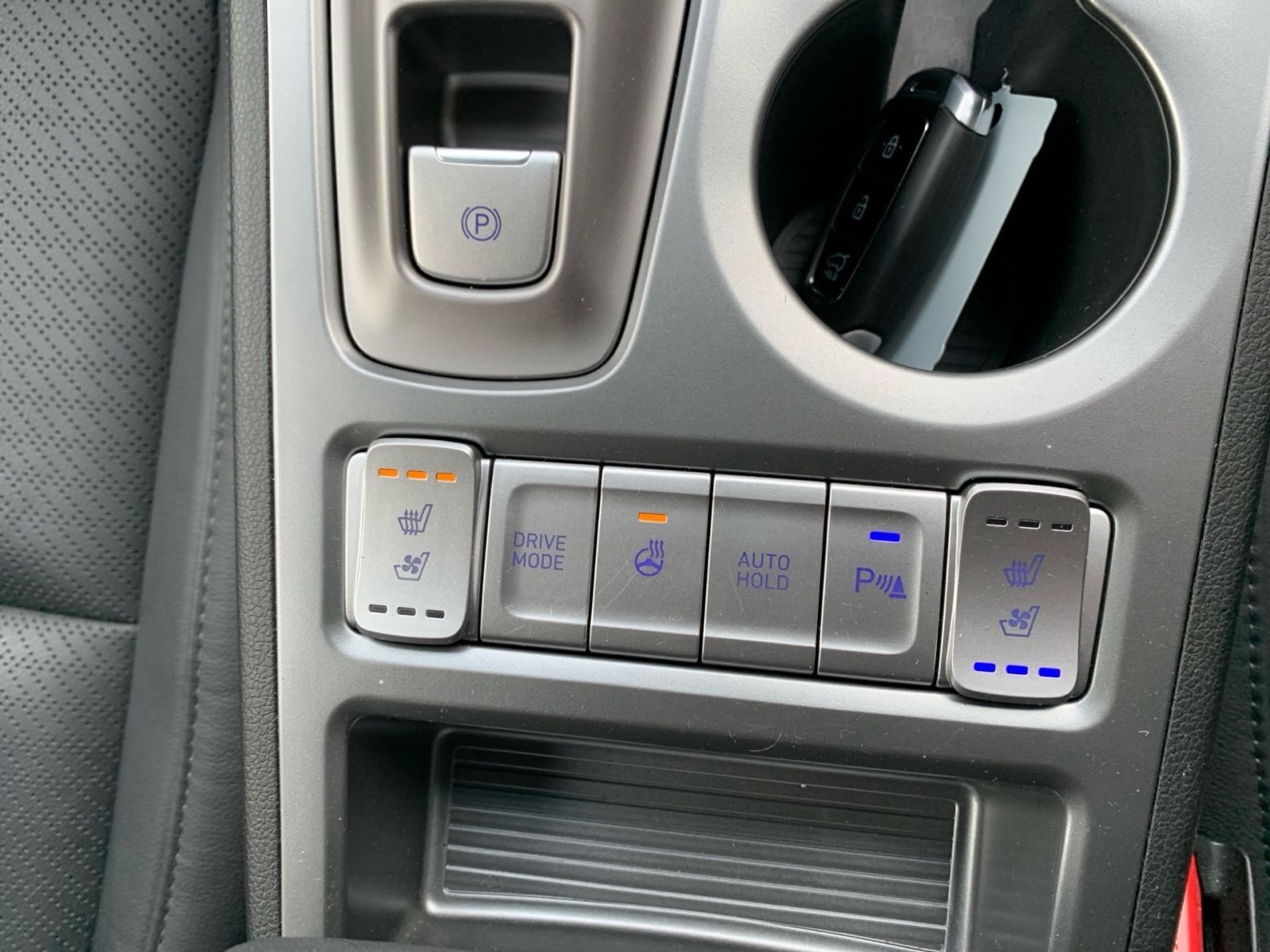 Fahrzeugabbildung Hyundai KONA Premium Elektro 64 kWh Navi LED 1Hd