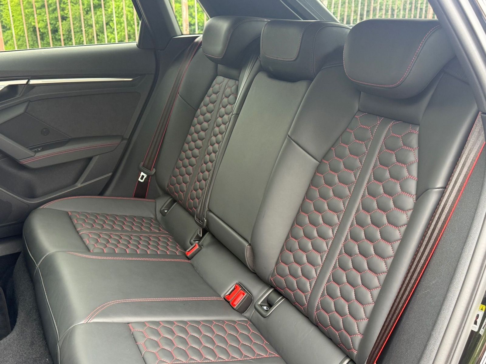 Fahrzeugabbildung Audi RS3 Sportback KERAMIK|DYNAMIK+|290|HUD|PANO|360°