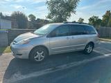 Toyota Sienna LE 3.3 4WD - Toyota Sienna Benziner Gebrauchtwagen