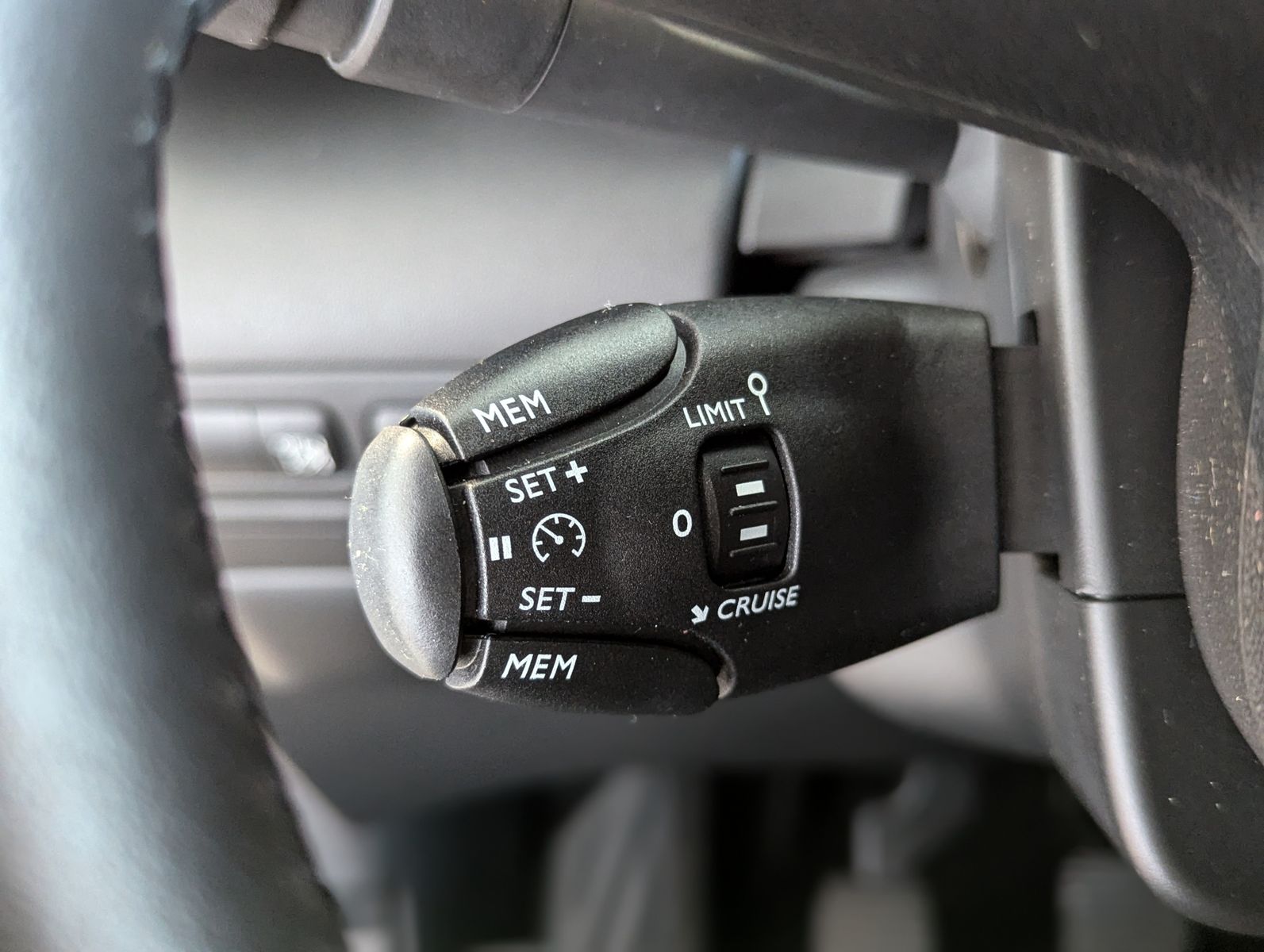 CITROEN C3 Aircross 1.2e-THP Live Aircross PureTech PDC - Image 19