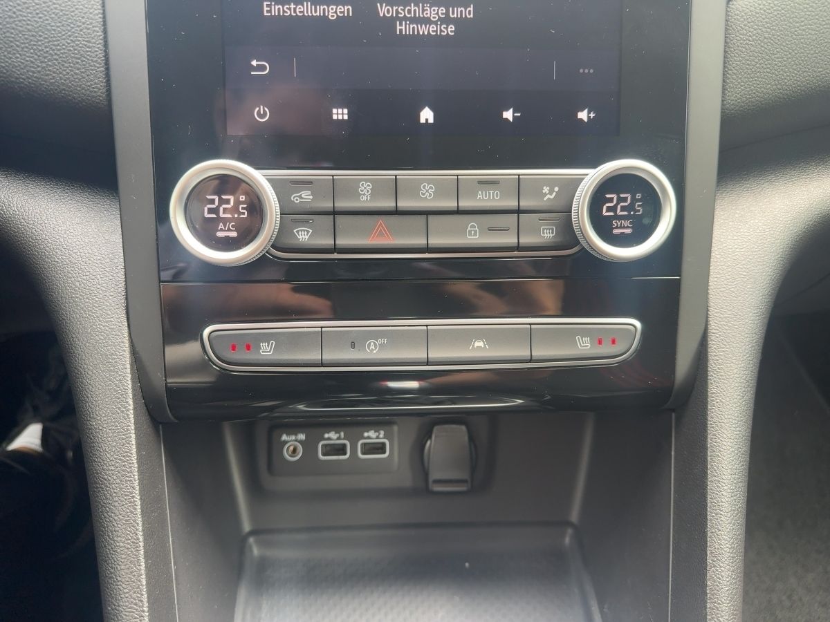 Fahrzeugabbildung Renault Megane 5-Türer R.S. LINE TCe 160 EDC HUD SHZ