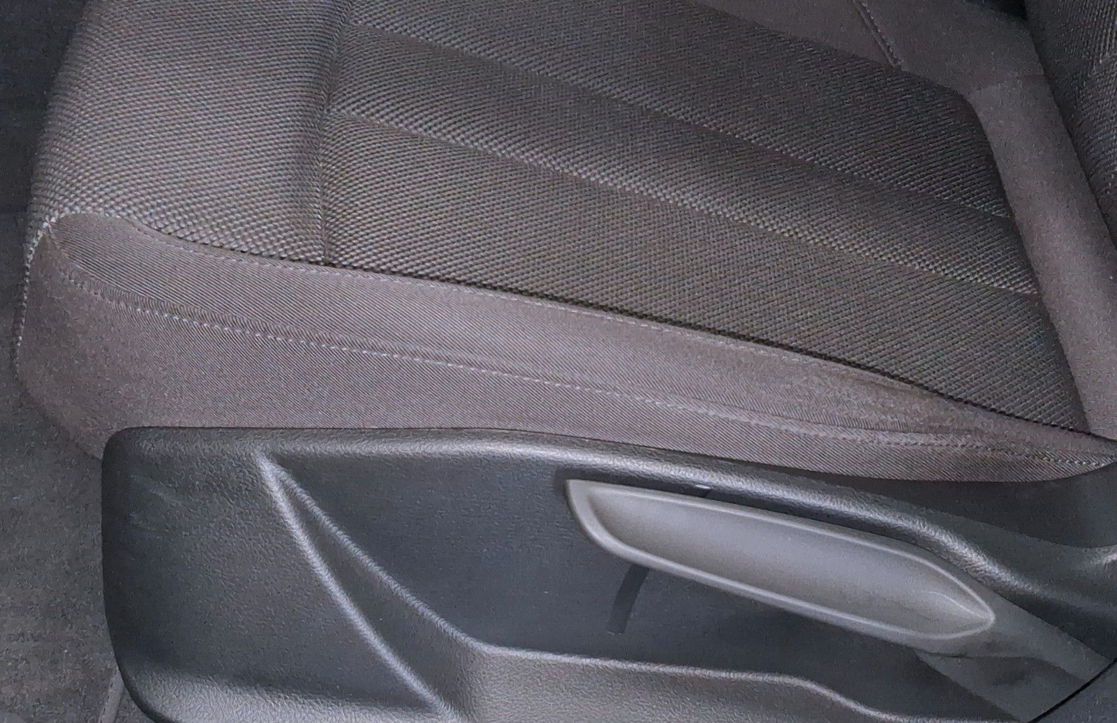 Audi A4 Avant 35 TFSI,1.Hand,Navi,LED,Tempo,AHK foto 12
