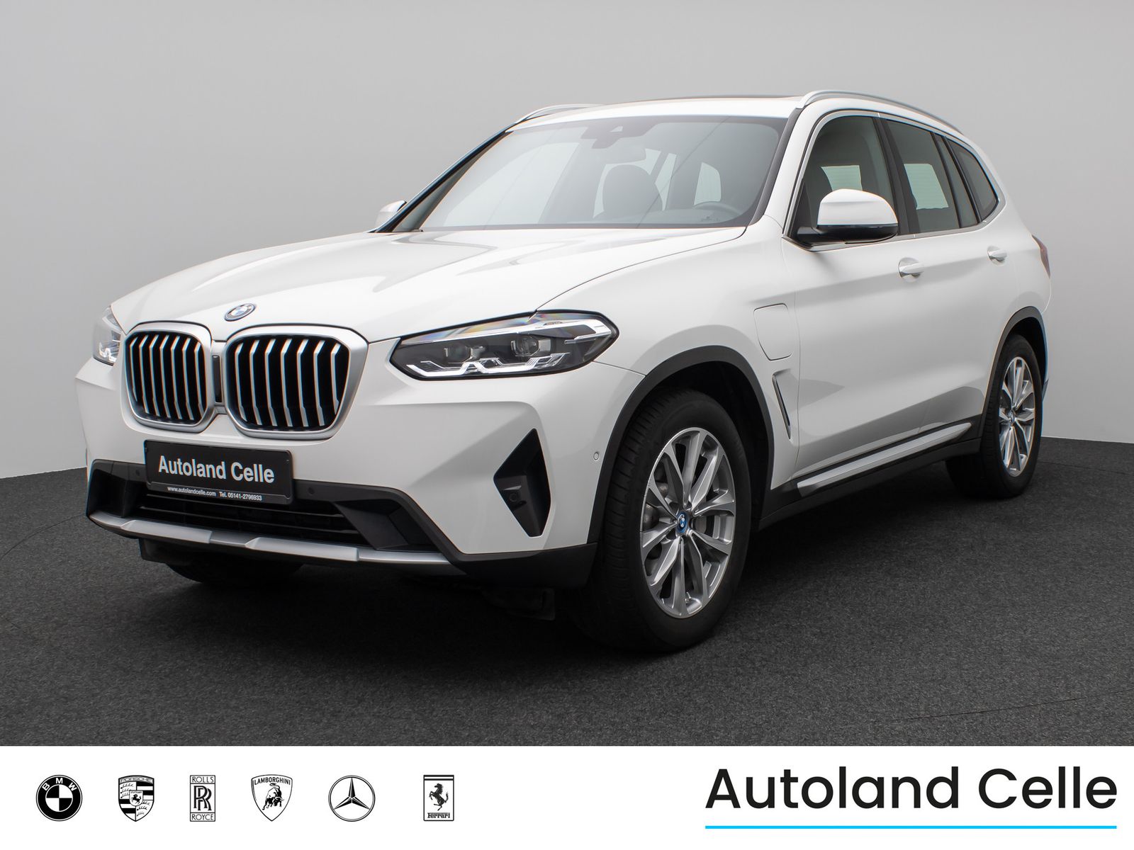 Fahrzeugabbildung BMW X3 xD30e  Panorama Kamera HUD DAB H/K AHK Sport