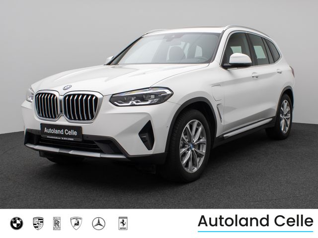 BMW X3 xD30e  Panorama Kamera HUD DAB H/K AHK Sport
