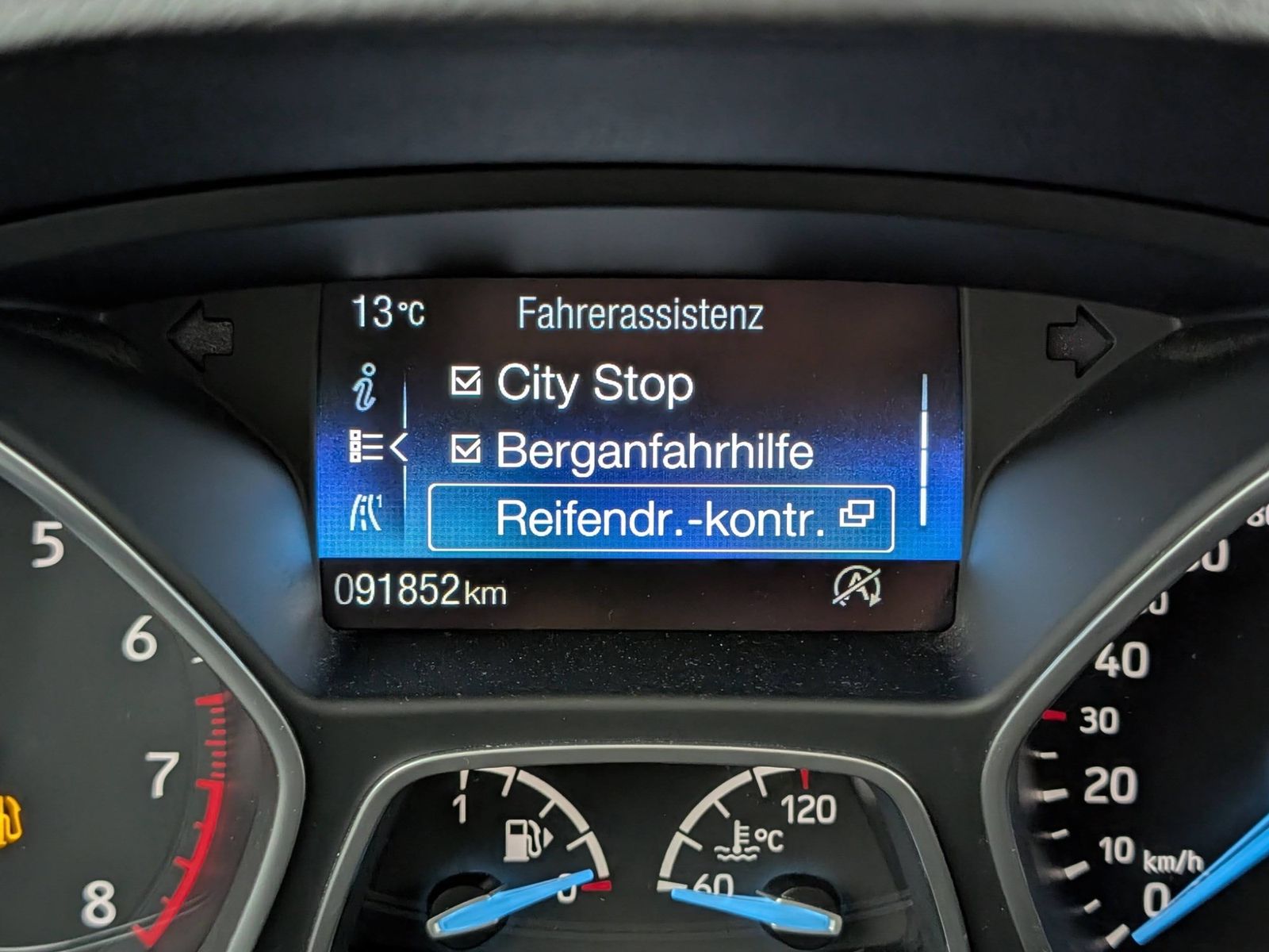 FORD Grand C-Max  1.0 EcoBoost Titanium Keyfree Navi – Bild 23