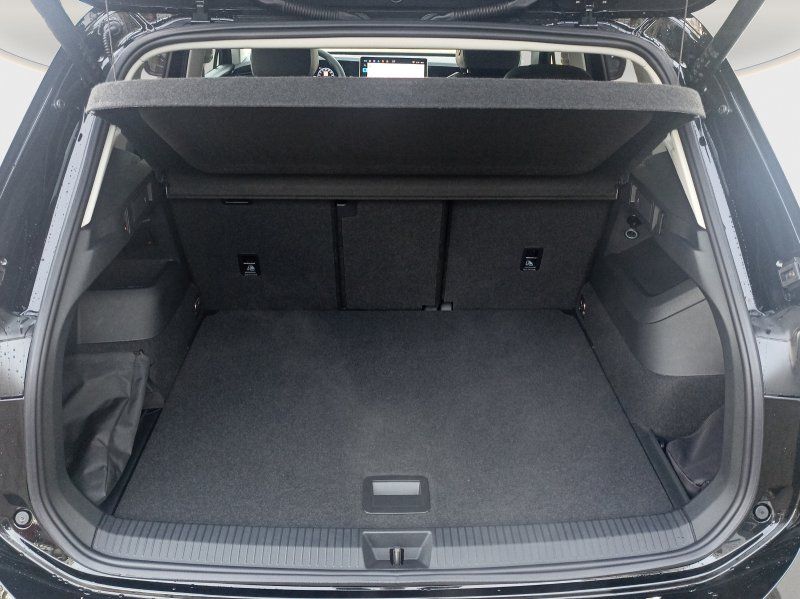 Fahrzeugansicht 19 Fahrzeugabbildung Volkswagen Tiguan 1.5 eTSI Life DSG AHK+ACC+NAVI+LED+PANO-