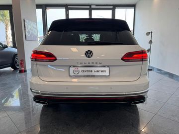 Volkswagen Touareg - 5