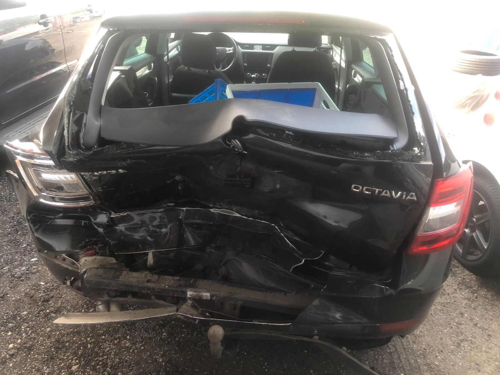 Fahrzeugabbildung SKODA Octavia Combi Ambition Unfallschaden