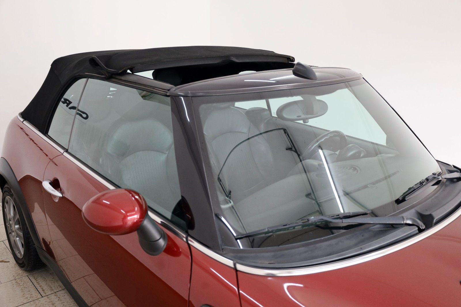 Fahrzeugabbildung MINI Cooper Cabrio Leder,Navi,Xenon,SH,PDC,SR+WR