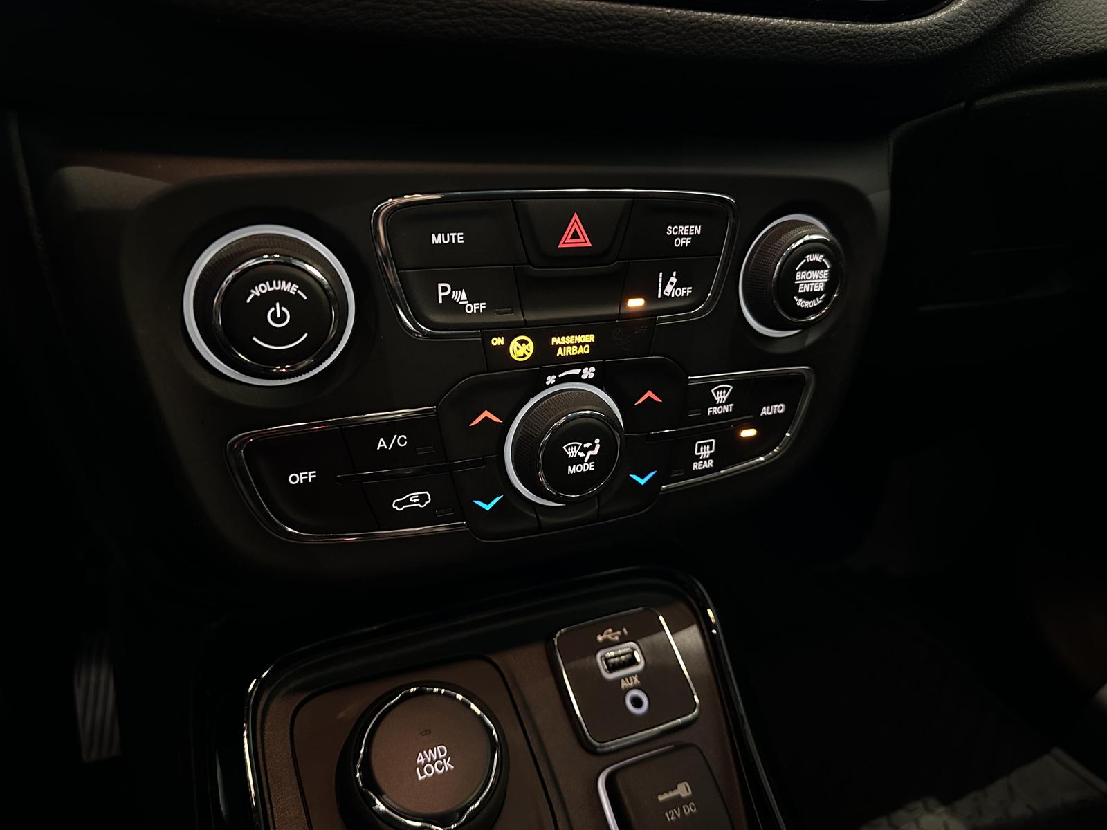 Jeep Compass Limited 4WD *AHK, NAVI, CARPLAY*