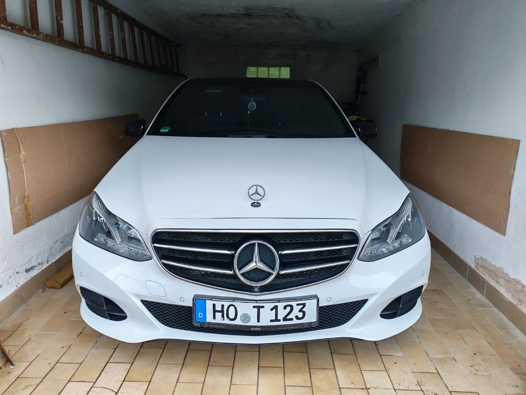 Image of Mercedes-Benz E 220