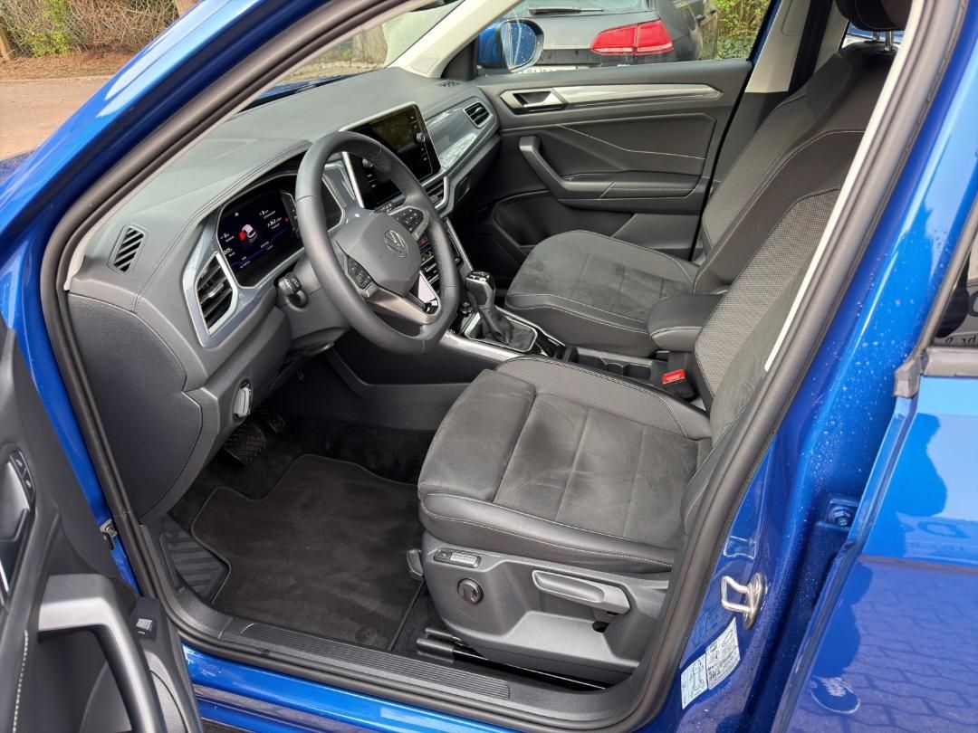 Fahrzeugabbildung Volkswagen T-ROC Style 1.5 TSI,DSG,Navi,SH,Keyless,Heckkl.e