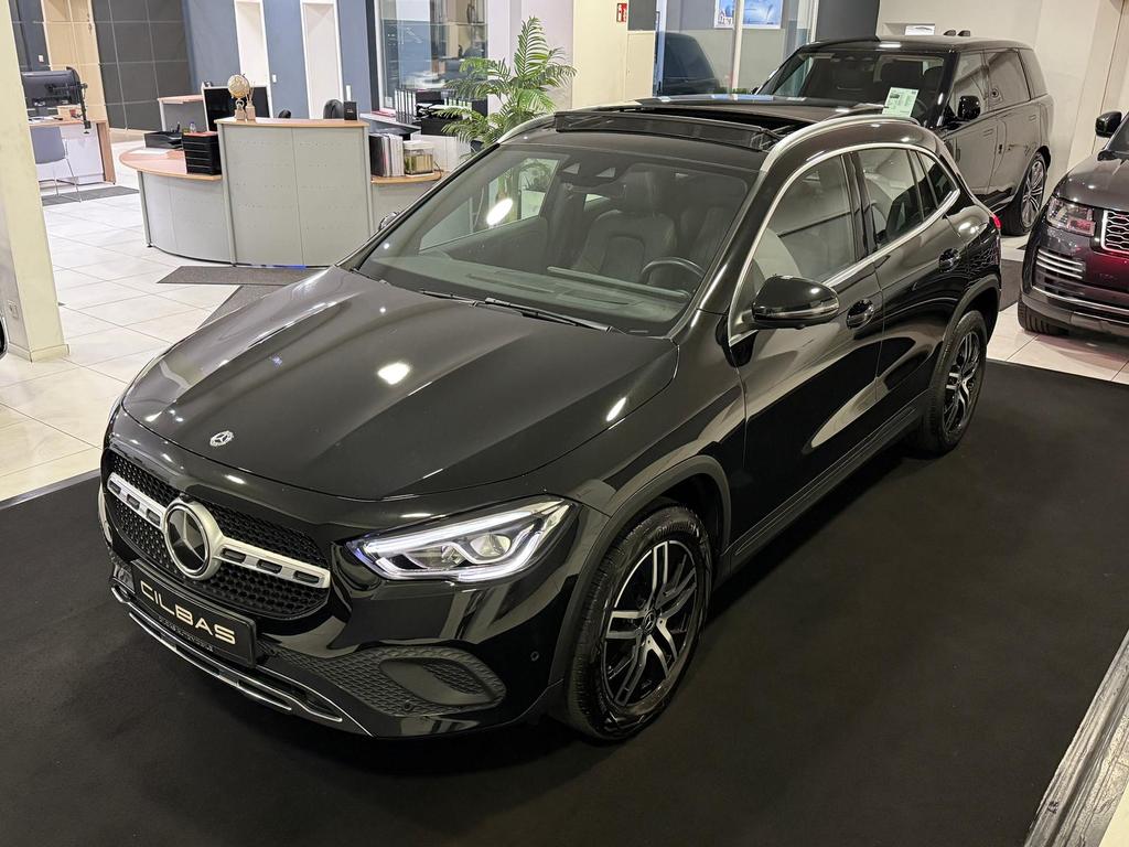 Mercedes-Benz GLA 220