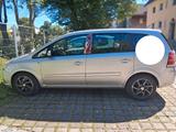 Opel zafira - Opel Zafira aus 2006 mit Diesel-Antrieb