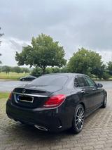 Mercedes-Benz C 400 4MATIC AMG Line Autom. AMG Line - gebrauchte Mercedes-Benz C 400 aus dem Jahr 2017