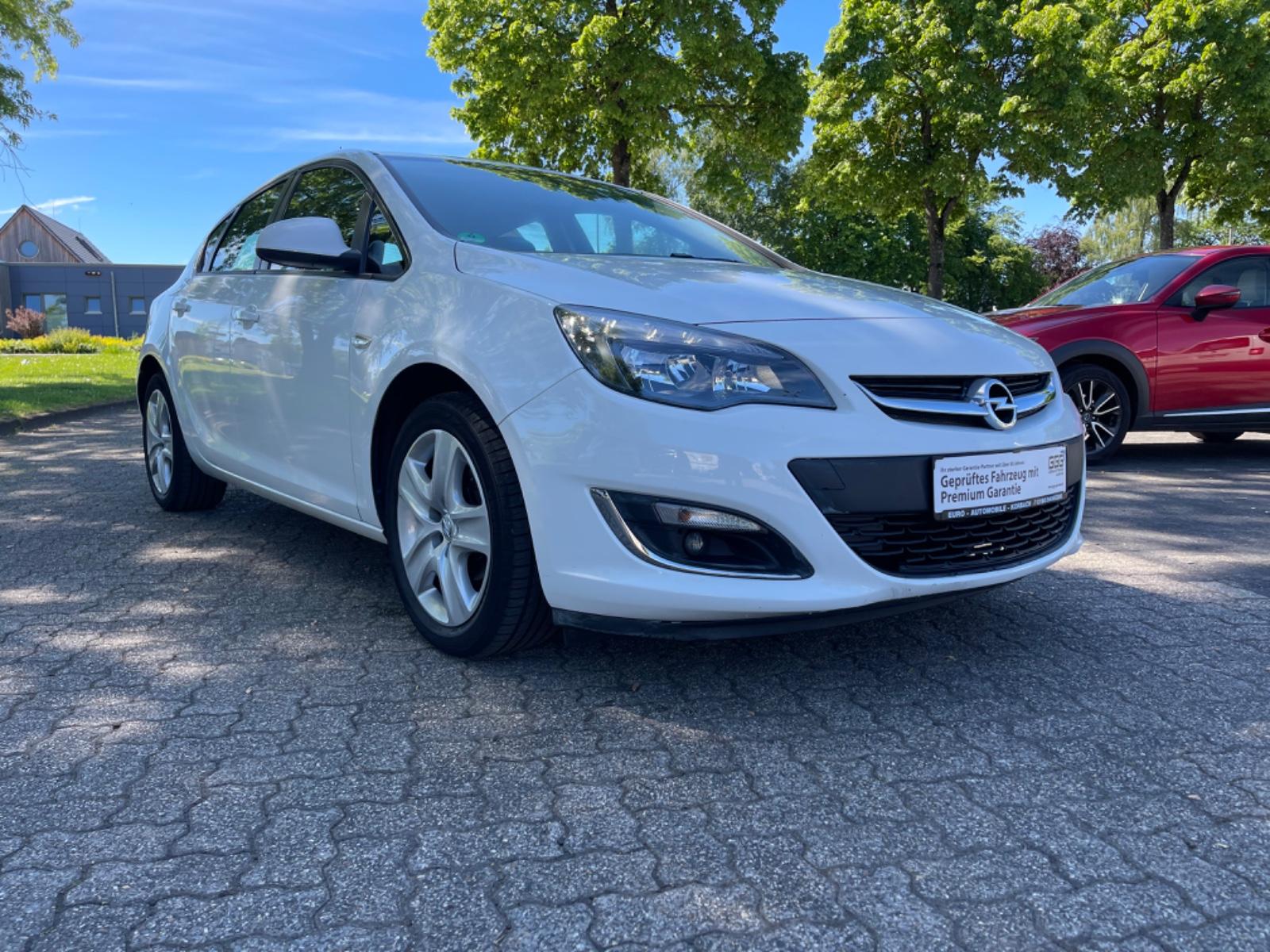 Opel Astra J Lim. 5-trg. Fun