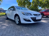 Opel Astra J Lim. 5-trg. Fun - Opel Astra: F